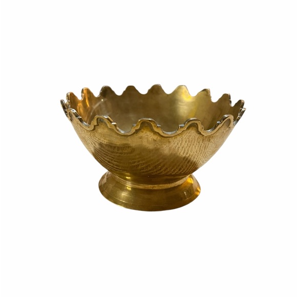 Vintage Brass Hollywood Regency Scalloped Bowl